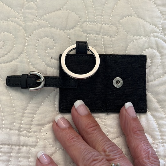 *Coach Photo Keychain - Picture 3 of 3